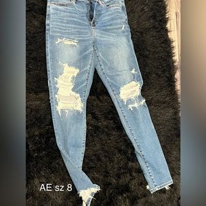 AE size 8 high rise distressed jeggings